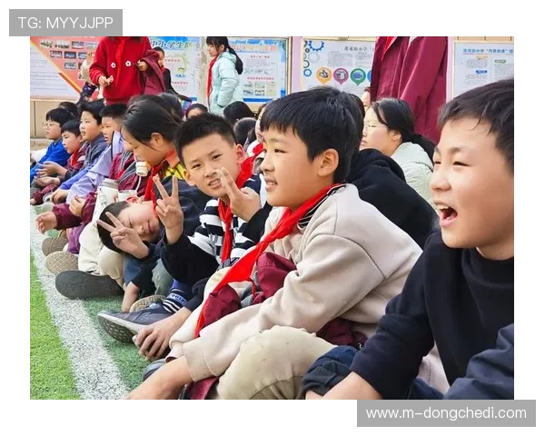 足球融入课堂 多国推动中小学体育教育的全球新趋势 足球融入课堂 多国推动中小学体育教育的全球新趋势